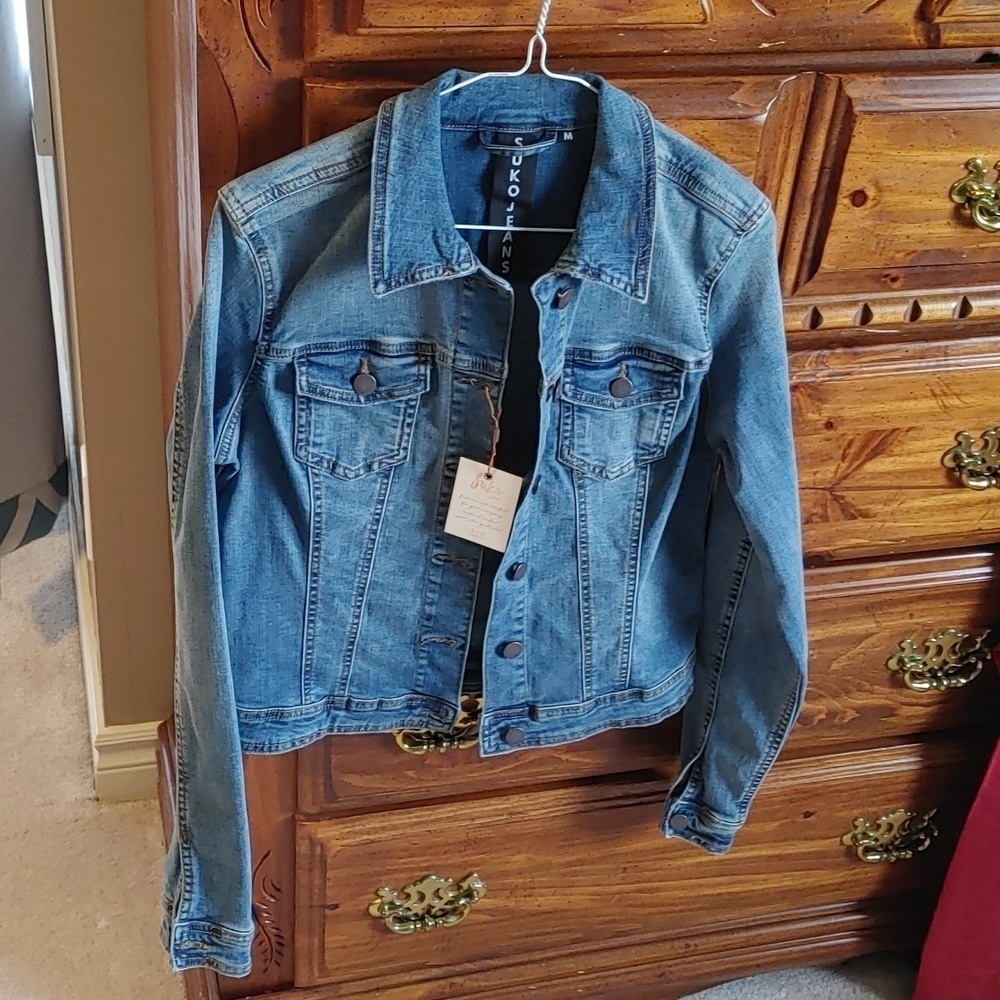 NWT Suko Jeans Cropped Jean Jacket Hand Painted Medium